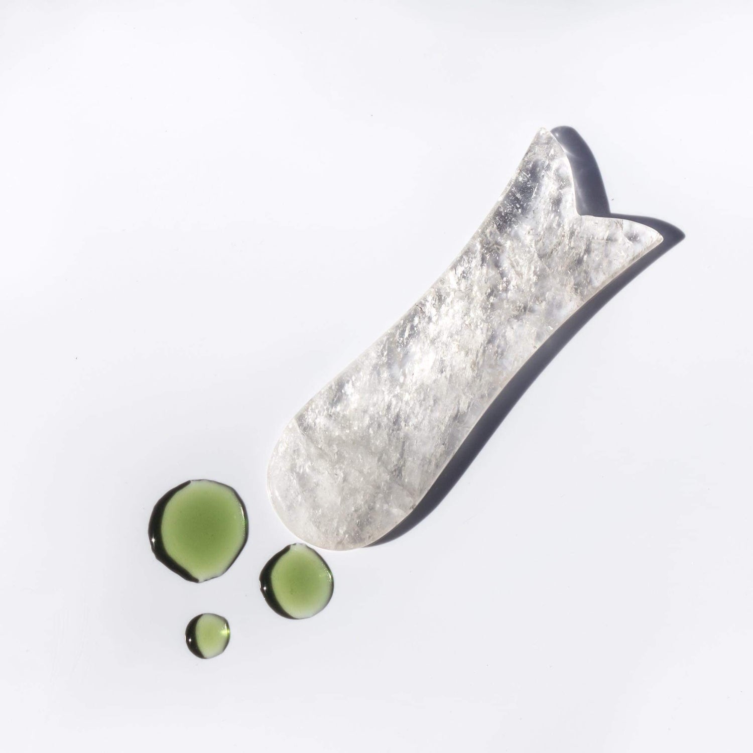 Quartz gua sha face sculptor